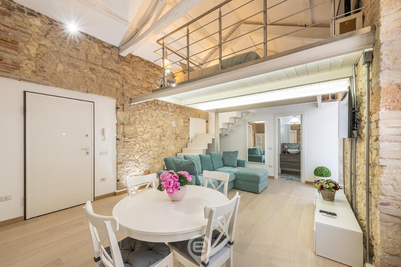 Adriana'S New Loft Leilighet Cagliari Eksteriør bilde