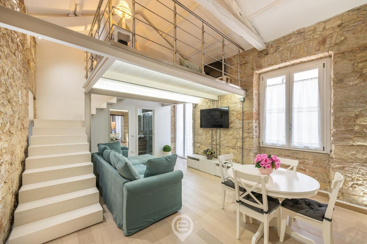 Adriana'S New Loft Leilighet Cagliari Eksteriør bilde